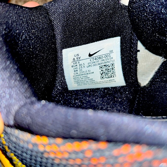 Nike Kyire 7 RayGuns - Picture 4 of 6